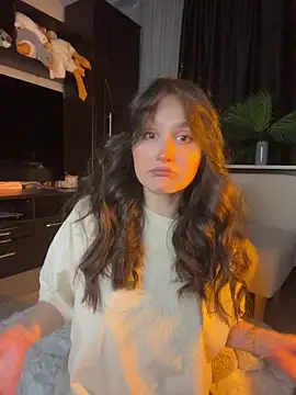 itssophiie online show from 10, 4, 2026