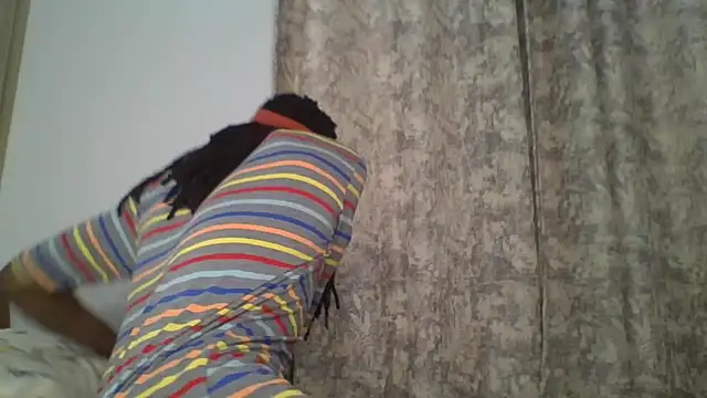 Snapshot of sweet_sassy_ chatting on 14, 10, 2025 sweet sassy online show from 14, 10, 2025