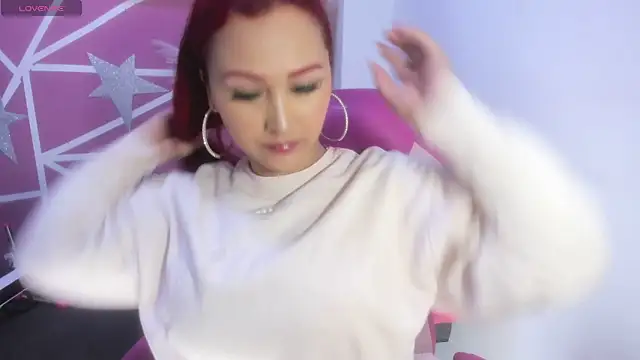 lucy beatifull online show from 20, 12, 2025