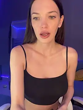 julia fly online show from 24, 1, 2025