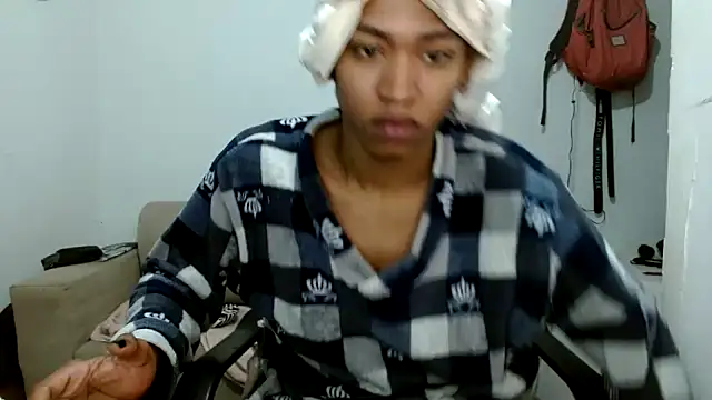 angelamarie1 online show from 4, 12, 2025