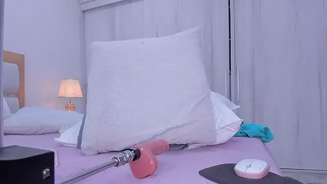 paola rodriguez online show from 31, 1, 2025