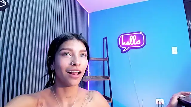 Snapshot of LauraAristizabal chatting on 16, 1, 2025 LauraAristizabal online show from 16, 1, 2025
