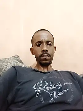 Snapshot of Temptation93 chatting on 17, 12, 2025 Temptation93 online show from 17, 12, 2025