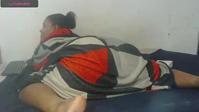 Snapshot of Sexy_night_bm chatting on 31, 10, 2025 Sexy night bm online show from 31, 10, 2025