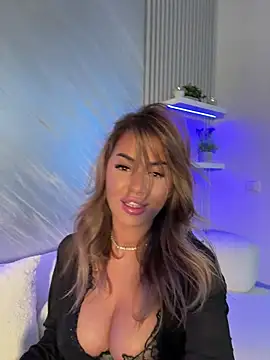 KirstieVegas online show from 14, 11, 2025