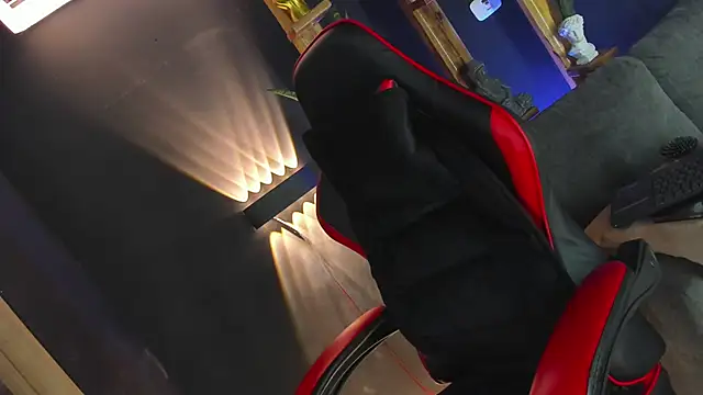 Snapshot of AshlyBetancurX chatting on 24, 12, 2024 AshlyBetancurX online show from 24, 12, 2024