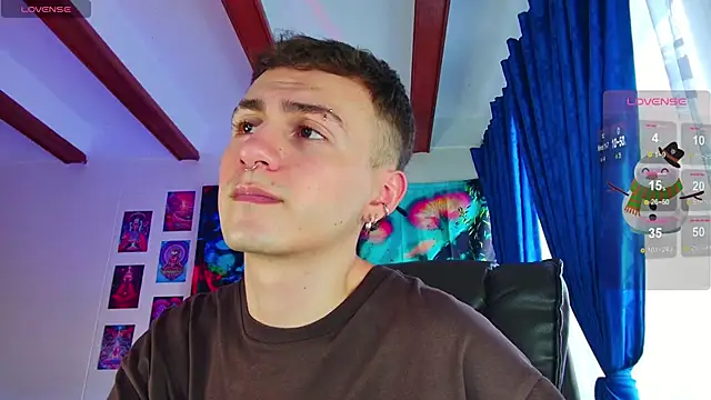 Snapshot of dimitri-bilak chatting on 10, 12, 2024 dimitri-bilak online show from 10, 12, 2024