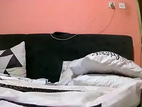 Snapshot of Drama-gal chatting on 10, 1, 2025 Drama-gal online show from 10, 1, 2025