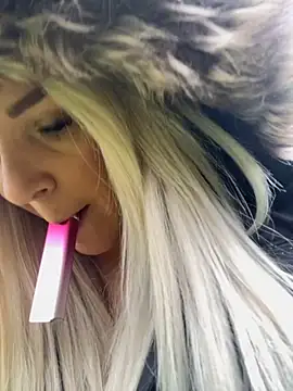 Bustyblondebabe32 online show from 30, 10, 2025