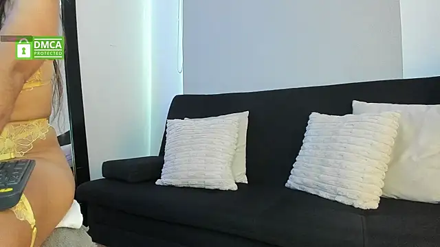 Snapshot of antonella_dom1 chatting on 21, 4, 2026 antonella dom1 online show from 21, 4, 2026