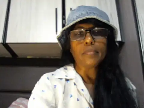 MsAttitude online show from 11, 4, 2026