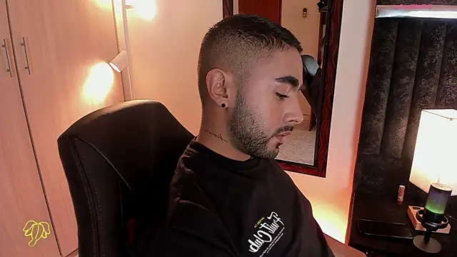 ItsMeEros online show from 3, 11, 2025