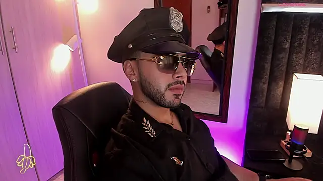 ItsMeEros online show from 6, 11, 2025