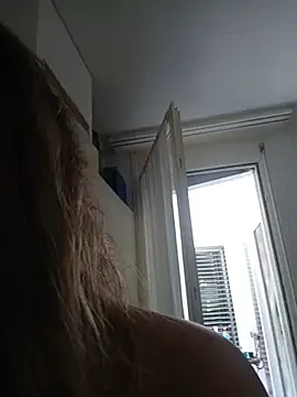 dolcehelena993 online show from 9, 7, 2026