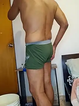 Snapshot of Daddy1972 chatting on 3, 1, 2025 Daddy1972 online show from 3, 1, 2025