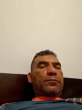 Snapshot of Daddy1972 chatting on 4, 1, 2025 Daddy1972 online show from 4, 1, 2025