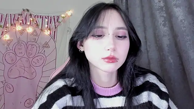 Holy420lolii online show from 16, 11, 2025