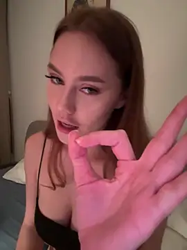 Meow Sophie online show from 21, 9, 2025