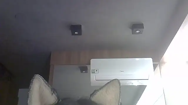 Skinny-Kitten online show from 15, 12, 2025