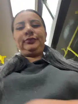 Abril Luv online show from 22, 3, 2025