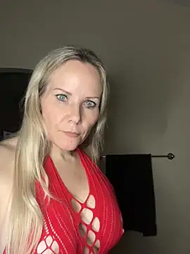 Snapshot of Sexual_Lovable_Doll chatting on 11, 12, 2024 Sexual Lovable Doll online show from 11, 12, 2024