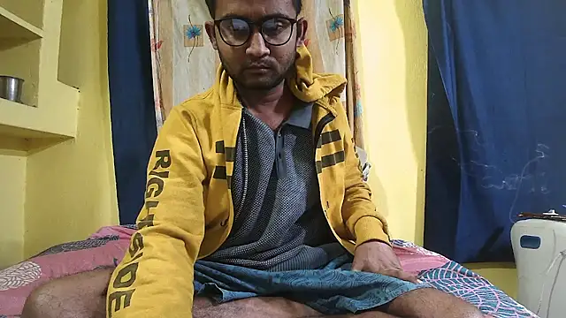 Snapshot of Cute_boy2000 chatting on 6, 1, 2025 Cute boy2000 online show from 6, 1, 2025