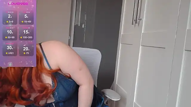 FluffyRainbowKity online show from 31, 10, 2025