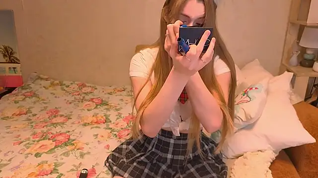 ShyBerryNelly online show from 7, 6, 2026