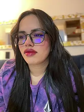 Snapshot of andra_rose chatting on 15, 1, 2025 andra rose online show from 15, 1, 2025