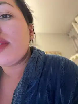 Snapshot of andra_rose chatting on 16, 1, 2025 andra rose online show from 16, 1, 2025