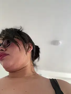 Snapshot of andra_rose chatting on 26, 1, 2025 andra rose online show from 26, 1, 2025