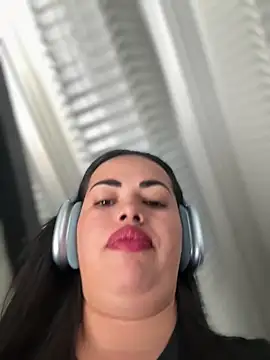 andra rose online show from 13, 4, 2026