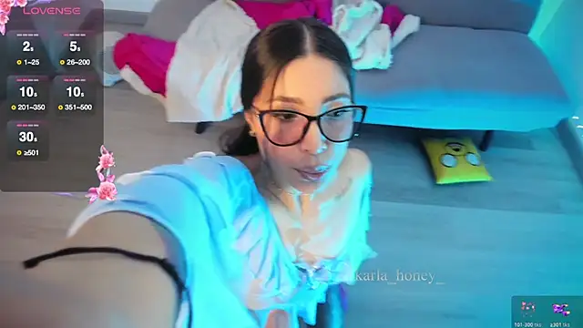 Snapshot of Spit_queen chatting on 2, 3, 2026 Spit queen online show from 2, 3, 2026