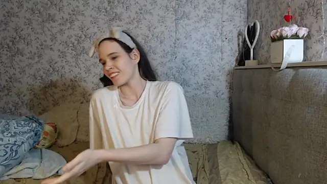 Snapshot of Nicole-Petite chatting on 26, 1, 2025 Nicole-Petite online show from 26, 1, 2025