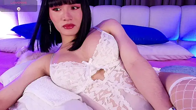 Snapshot of sweetieluna01 chatting on 22, 12, 2025 sweetieluna01 online show from 22, 12, 2025