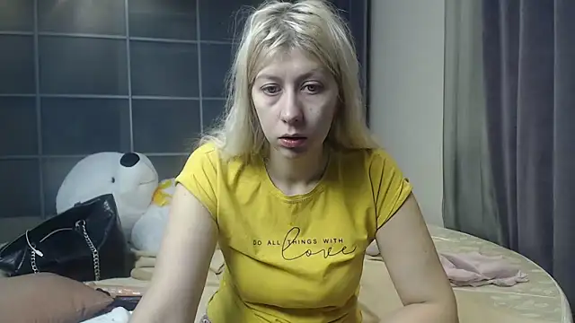Snapshot of KyliePag chatting on 4, 2, 2025 KyliePag online show from 4, 2, 2025