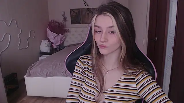 Snapshot of jeann_elsaa chatting on 1, 3, 2025 jeann elsaa online show from 1, 3, 2025