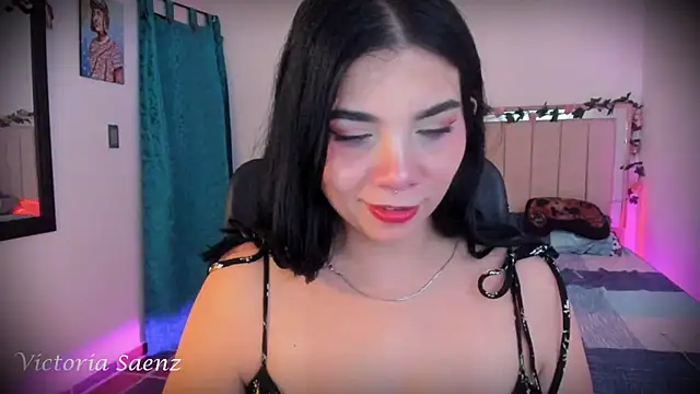victoriaasaenz  online show from 14, 12, 2025