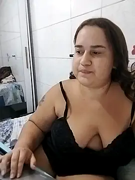 Snapshot of MinaBoss chatting on 26, 10, 2025 MinaBoss online show from 26, 10, 2025