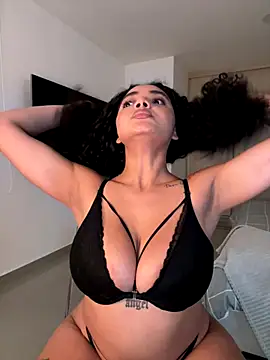 Mariecurl online show from 13, 9, 2025