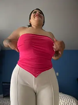 Snapshot of Insane_Issa chatting on 13, 2, 2025 Insane Issa online show from 13, 2, 2025