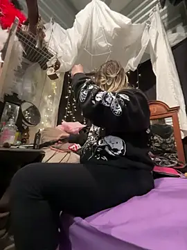 SummerBlueMoon online show from 7, 1, 2026