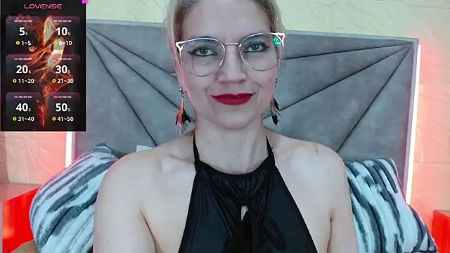Esmeralda oikos online show from 3, 6, 2026