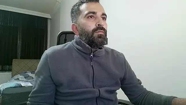 Snapshot of tgltplsr chatting on 11, 3, 2025 tgltplsr online show from 11, 3, 2025
