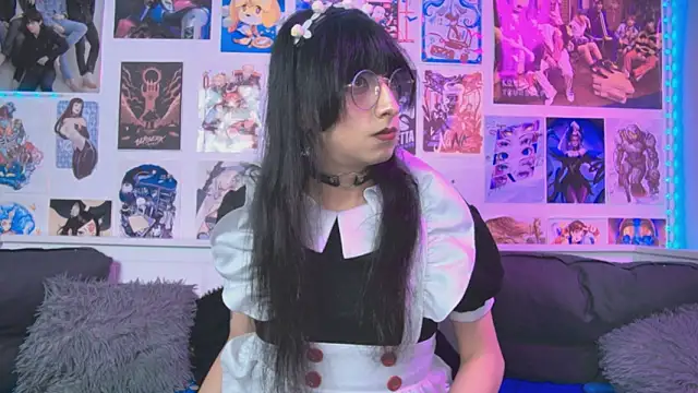 snowblack  online show from 13, 9, 2025