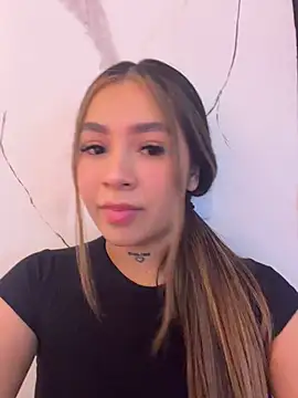 Snapshot of LunaBaker-1 chatting on 20, 6, 2026 LunaBaker-1 online show from 20, 6, 2026