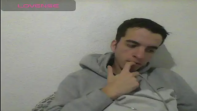 Tombgy07 online show from 7, 1, 2025