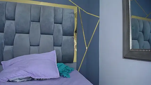 SalommeeT online show from 12, 12, 2024