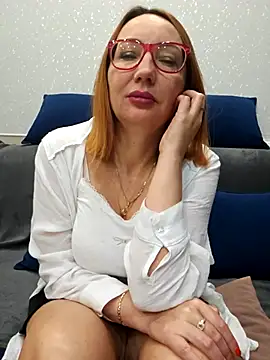 Snapshot of LybovNTV chatting on 17, 10, 2025 LybovNTV online show from 17, 10, 2025